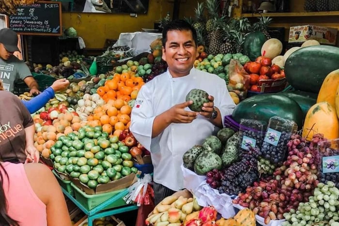 Lima Exotic Fruit Tasting: A Journey Through Peru’s Fruits