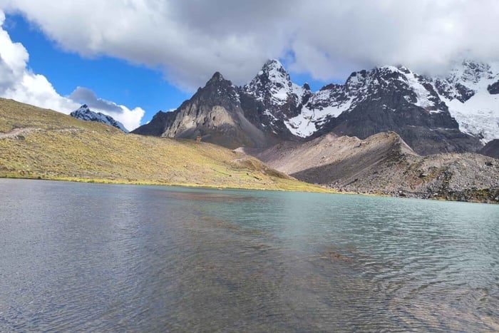 Machu Picchu Wonder of the World + Inca Trail, Sacsayhuamán & Sacred Valley, 3 days