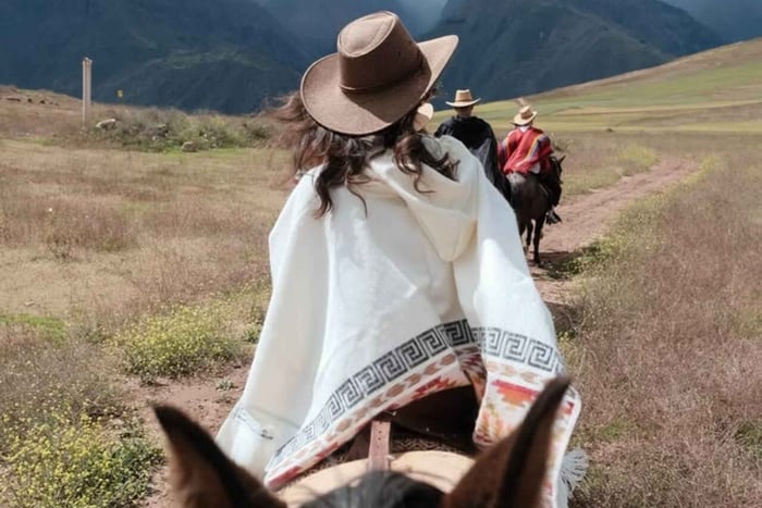 Mystical Horseback Riding on Ancestral Trails: Horseback Sightseeing Tour in Cusco