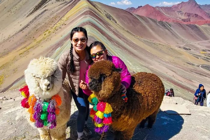 Private Tour: Mountain of Colors at Sunrise