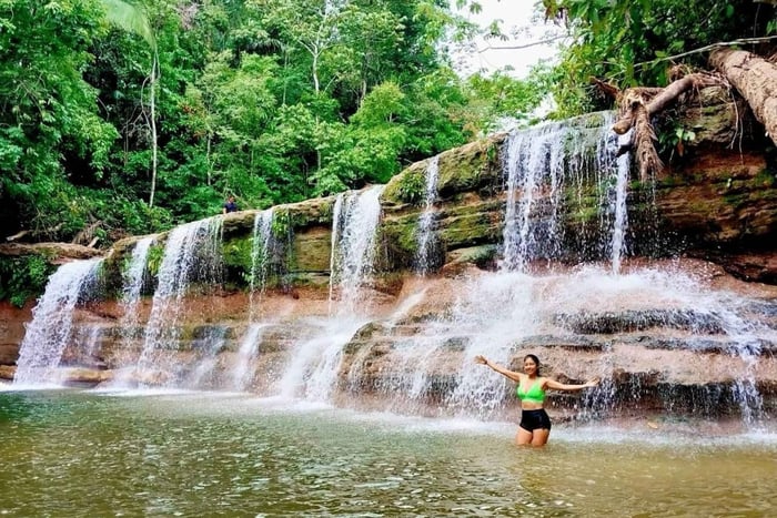 Pucallpa: Cascada de las Regalias