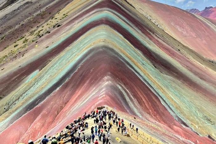 Rainbow Mountain: (breakfast and lunch)