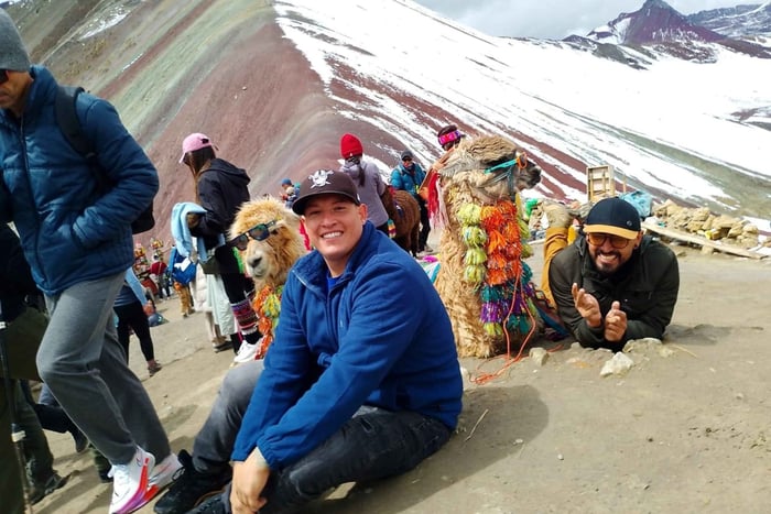 Rainbow Mountain Exclusive from Cusco & Bufet meals in 1 day