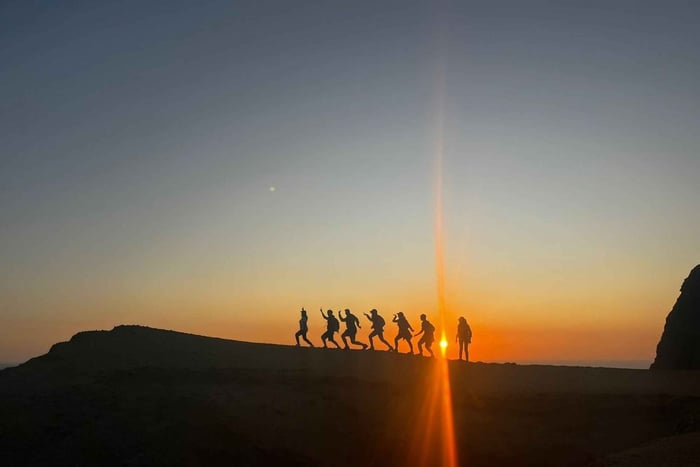 TREKKING GOLDEN SHADOWS
