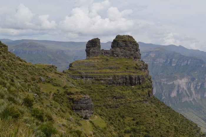 Ruta de senderismo guiada por la fortaleza de Waqrapukara - Tour privado