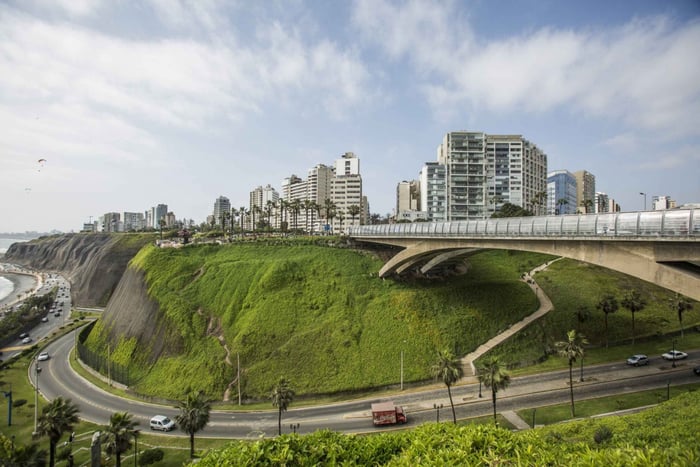 Lima: Private Half-Day City Tour with Larco Museum