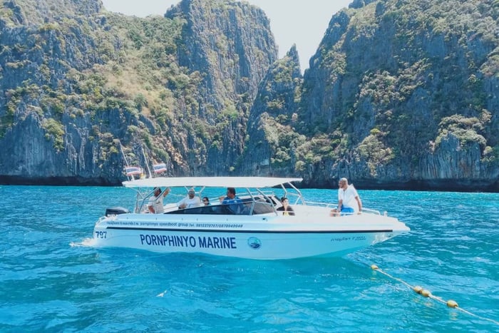 From Phuket: James Bond & Phi Phi Islands Private Boat Tour