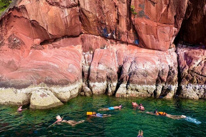 Krabi: Koh Daengin auringonlasku ja bioluminesenssiplankton