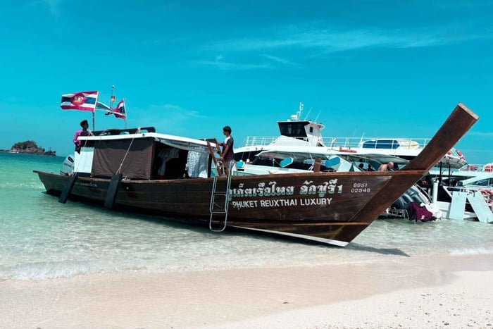 Luxury Longtail Boat – Private Island Experience
