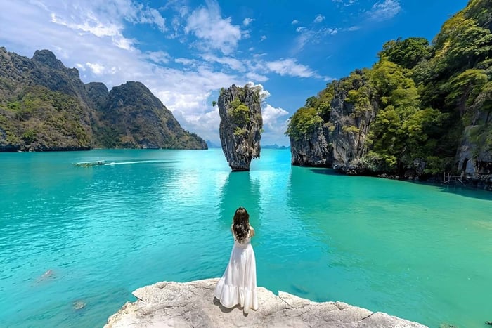 Phuket: James Bond Island and Phang Nga Bay Sea Canoe Tour