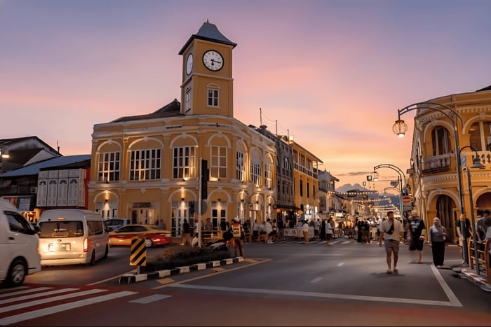 Phuket: Old Town Half-Day Sightseeing with Local Guide