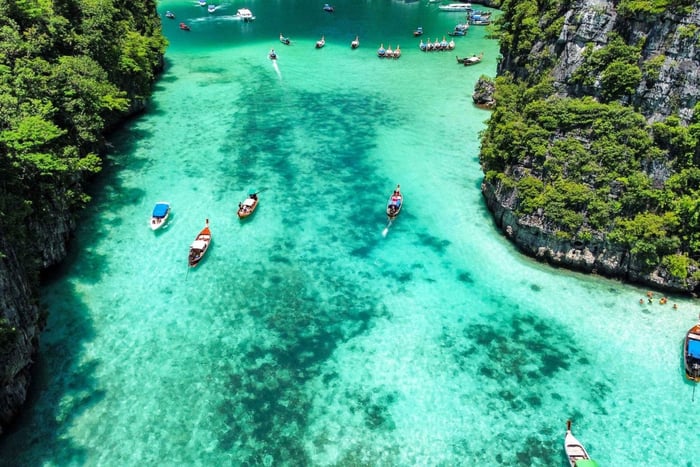 Phuket: Phi Phi, Bamboo og Maithon med førsteklasses hurtiggående katamaran