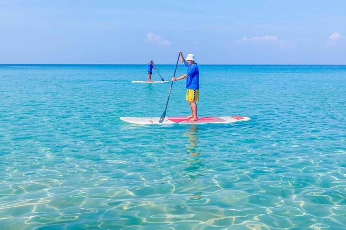 Phuket: Stand-Up Paddleboard Experiences at Bangtao Beach