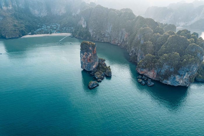Private Afternoon Hong Island & Canoe Luxury Tour