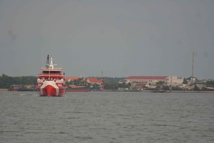 Ha Tien: Phu Quoc Island High-Speed Ferry Transfer