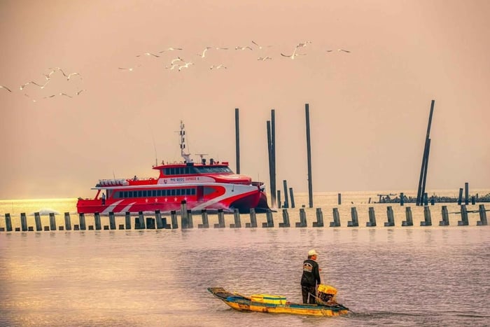 Phu Quoc Express Highspeed Ferry from Ha Tien