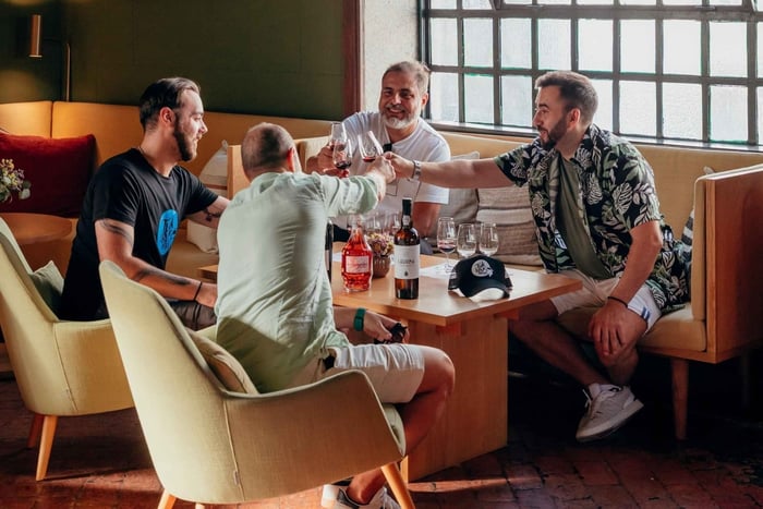 3-Hour Tuk Tuk Tour with Port Wine Experience