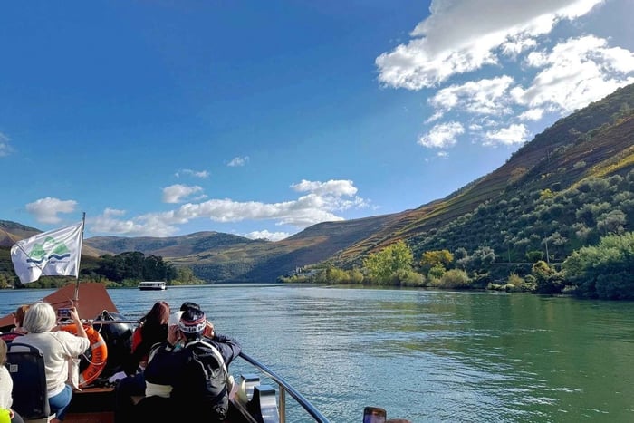 tour della Valle del Douro con crociera, 2 cantine e pranzo