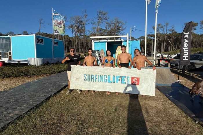 Aula de surf na Reserva Natural da Maceda com transporte