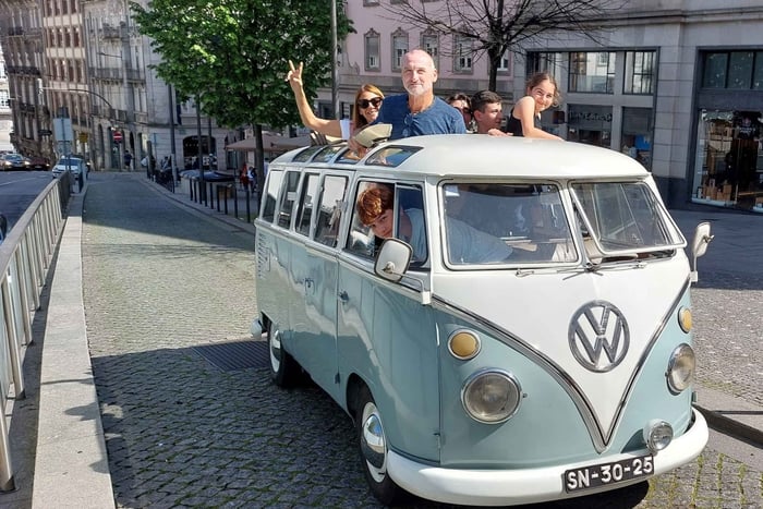 Porto: Exclusive Sightseeing Tour- VW Kombi (2 to 8 people)