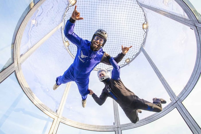 Porto/Maia: Indoor parachutespringen