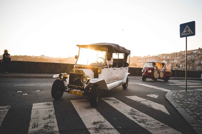 Porto: Private Tour of the Historic City in a Ford T Car