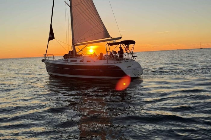 Porto, Sailing cruise with port wine & sunset option.
