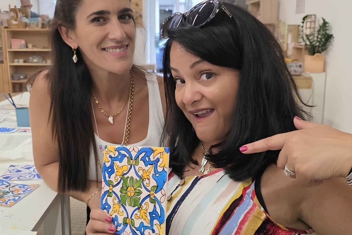 Porto: Tile Painting and Cocktails in Downtown Porto