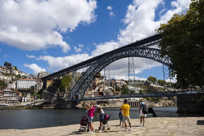 The Hidden Gems of Exclusive Tour with Wine Tasting