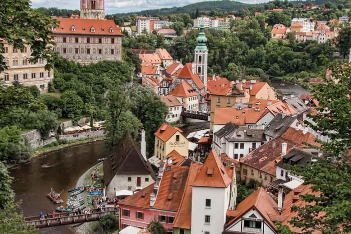 Český Krumlov & České Budějovice Brewery Day Trip