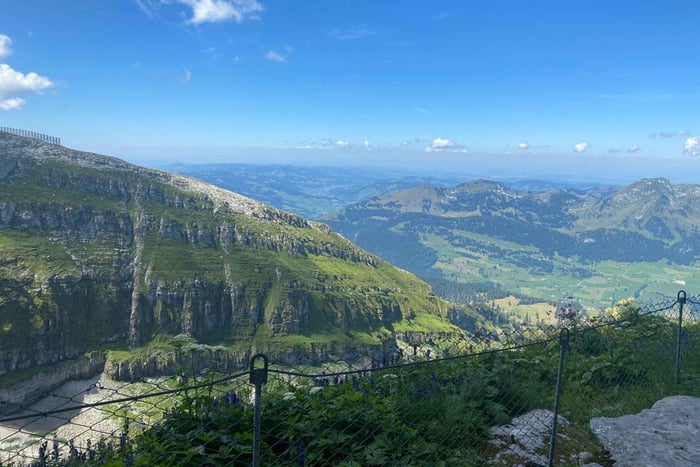 From Prague: Koněprusy Caves and Bohemian Glassworks Tour