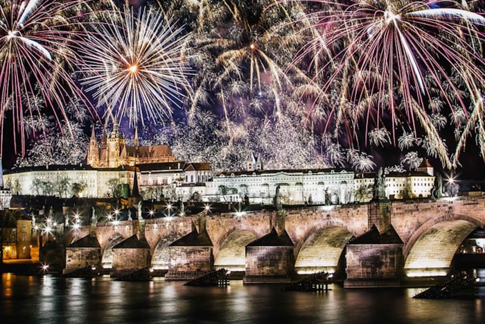 Praga: Nochevieja Pub Crawl y Entrada al Shots Bar Club