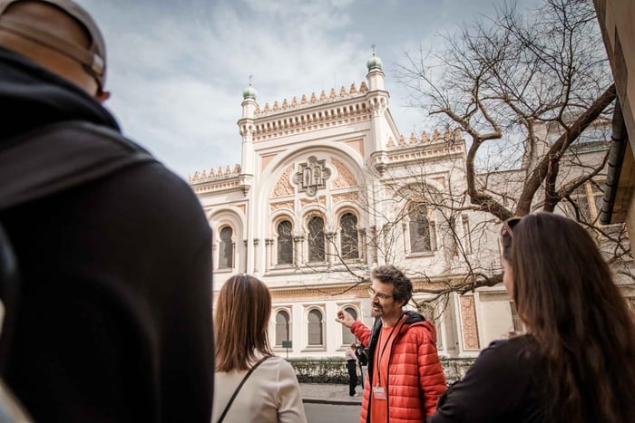 Prague: 2-Hour Old Town and Jewish Ghetto Walking Tour
