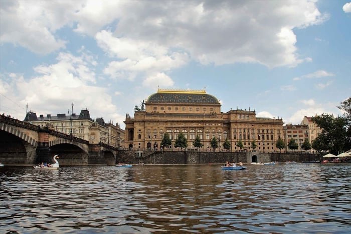 Prag komplett rundtur på spanska & lunch, biljetter