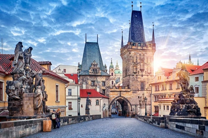 Ciudad Vieja de Praga y Principales Atracciones Visita Privada en Coche