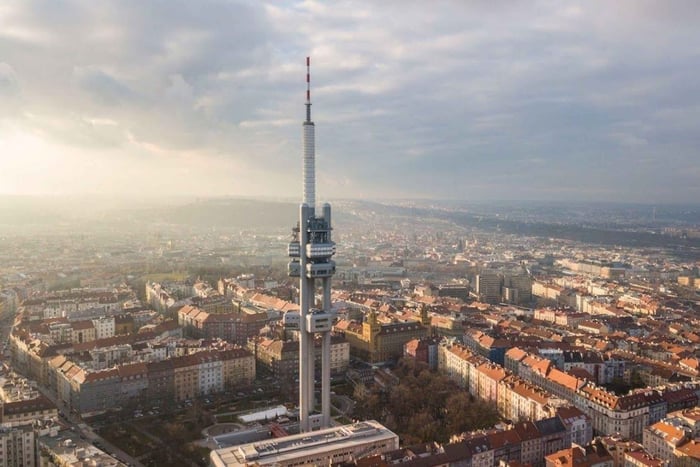 Prag: Biljett till TV-tornet och digital rundtur i Novi Grad