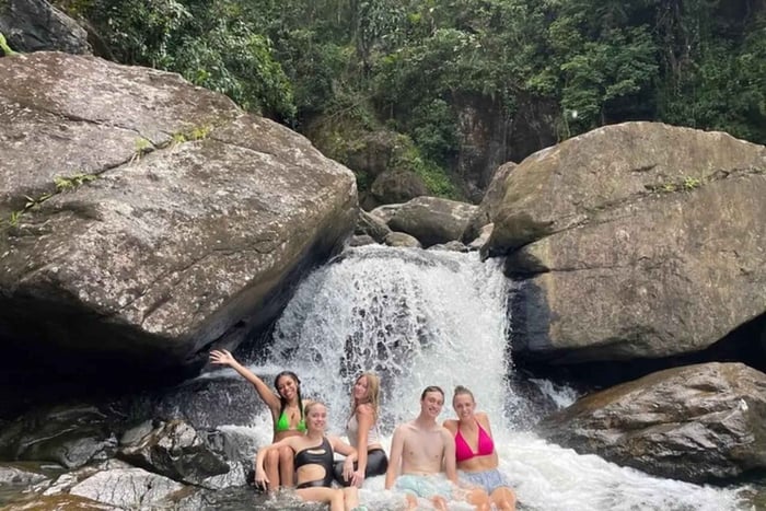 El Yunque & Piñones Tour; Caminha, come e relaxa como um local
