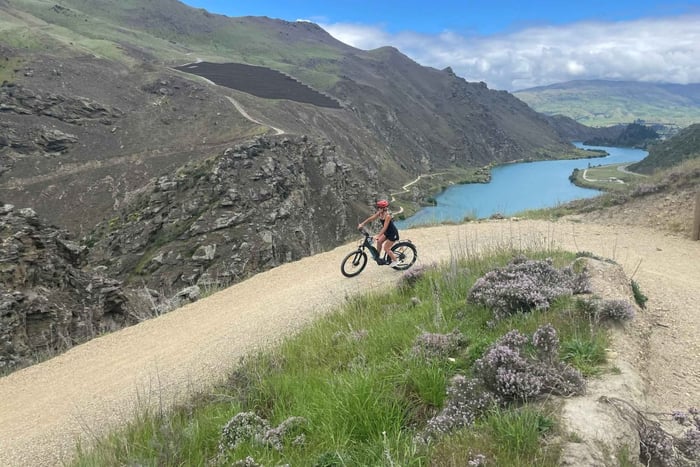 Cromwell: Lake Dunstan Trail Fietsverhuur en luxe shuttle