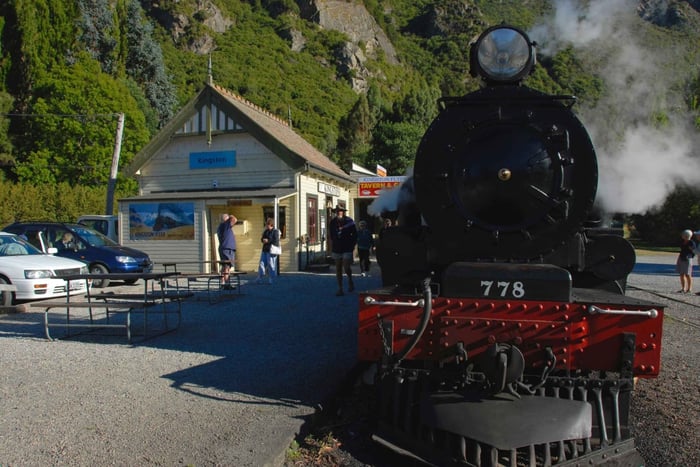From Queenstown - Te Anau Private Tour with Optional Cruise