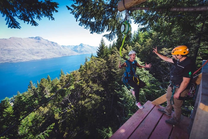 Queenstown: 1-Hour Zipline Tour with 2-Lines & 21-Meter Drop