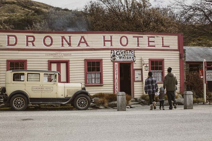 Queenstown to Wānaka One Way Small Group Tour