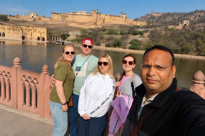 4-Day Golden Triangle Tour: Delhi, Agra & Jaipur Highlights
