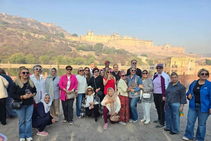 Tour histórico de 5 días por el Triángulo Dorado de la India, todo incluido.