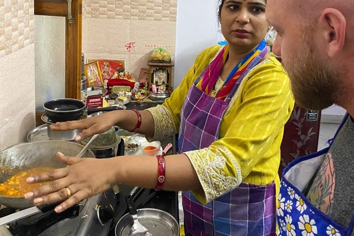 Cooking class and dinner with Rekha family with full meals