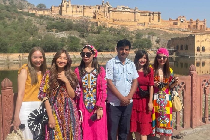 Delhi: 3-Day Private Golden Triangle Experience with Hotel