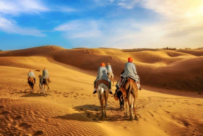 Vanuit Delhi: 2-daagse luxe tour naar Jaisalmer met vluchten