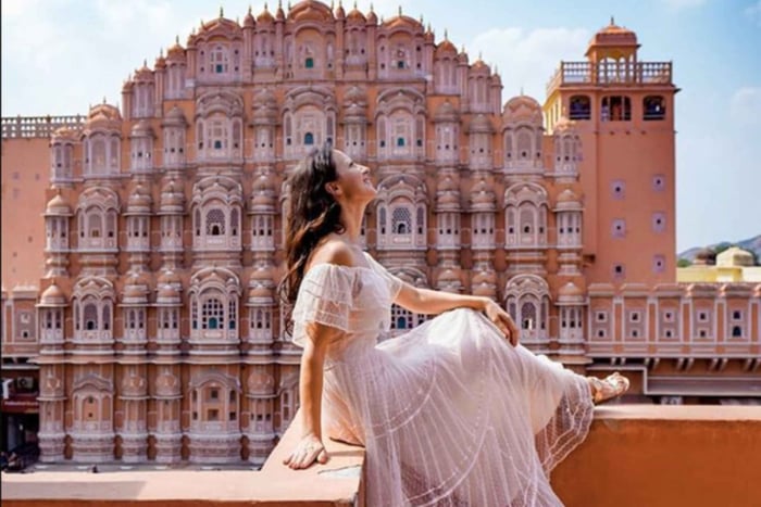 Vanuit Delhi: Privétour naar Jaipur met transfers op dezelfde dag.
