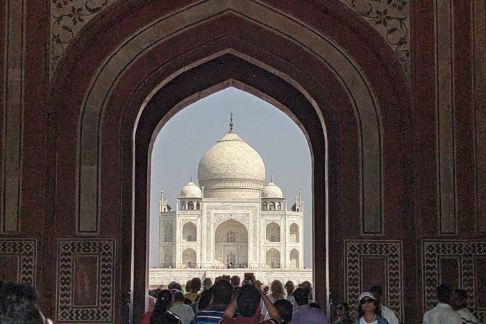Desde Delhi: Excursión de un día al Taj Mahal y Agra con traslado a Jaipur.