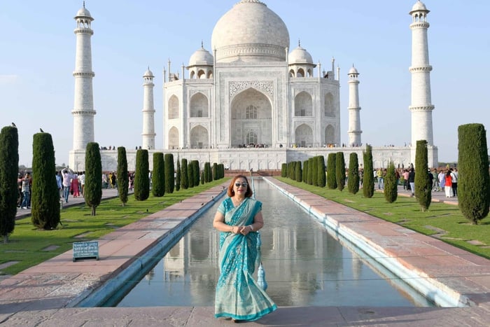 Vanuit Delhi: Taj Mahal bij zonsopgang en Agra, retourtrip met de auto