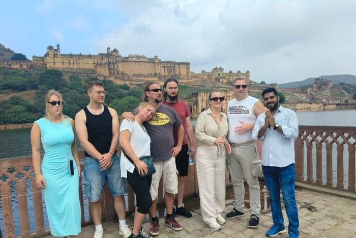 Jaipur: All Inclusive -koko päivän kaupunkikierros pääsylipulla